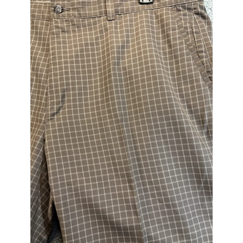 Callaway Golf Shorts Men's Size 42  Stretch‎ Plaid Print Preppy